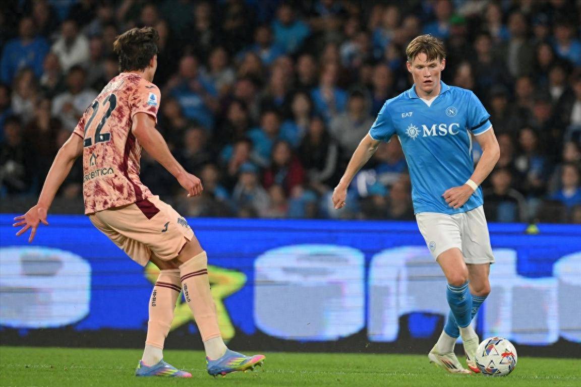 意甲榜首易主 麦克托米奈双响&amp;进球上双 那不勒斯2-0都灵3分领跑