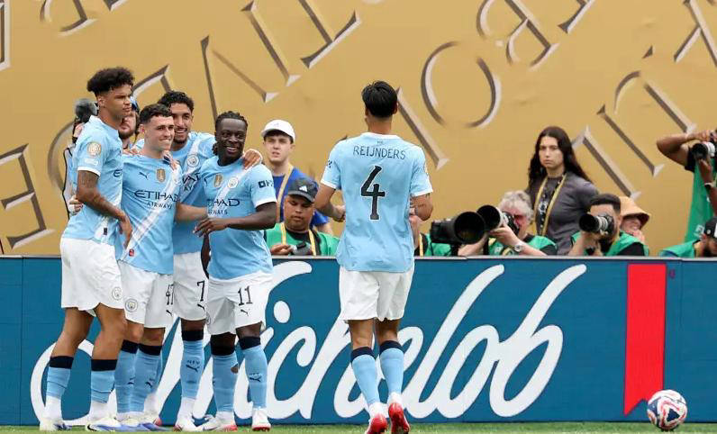 世俱杯局势逆转：曼城轻松进决赛，梅西对决欧冠冠军，巴甲球队完胜
