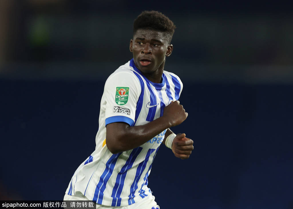 曼联豪掷1亿引援梦碎？巴莱巴社媒发声引热议